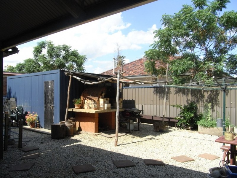 866  Frauenfelder Street, Albury NSW 2640