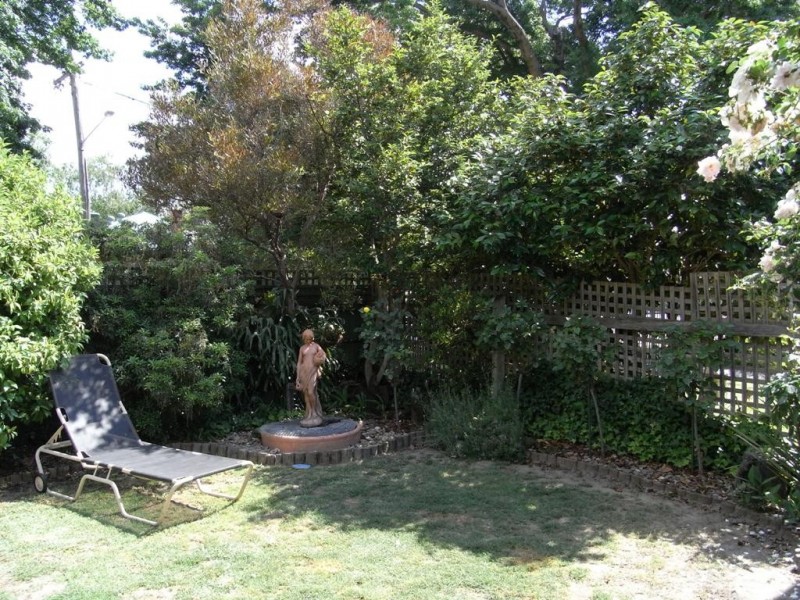 866  Frauenfelder Street, Albury NSW 2640