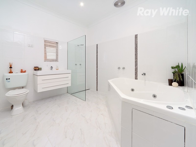 222 Kooba Street, North Albury NSW 2640