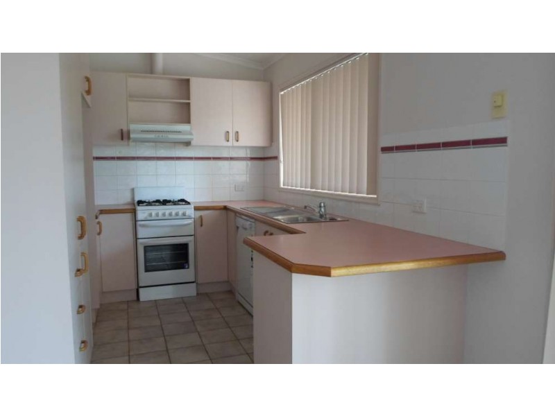 2/745 Hodge Street, Albury NSW 2640