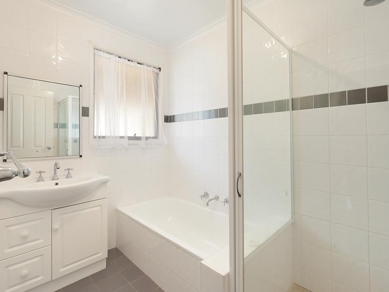 520 Munro Street, Hamilton Valley NSW 2641