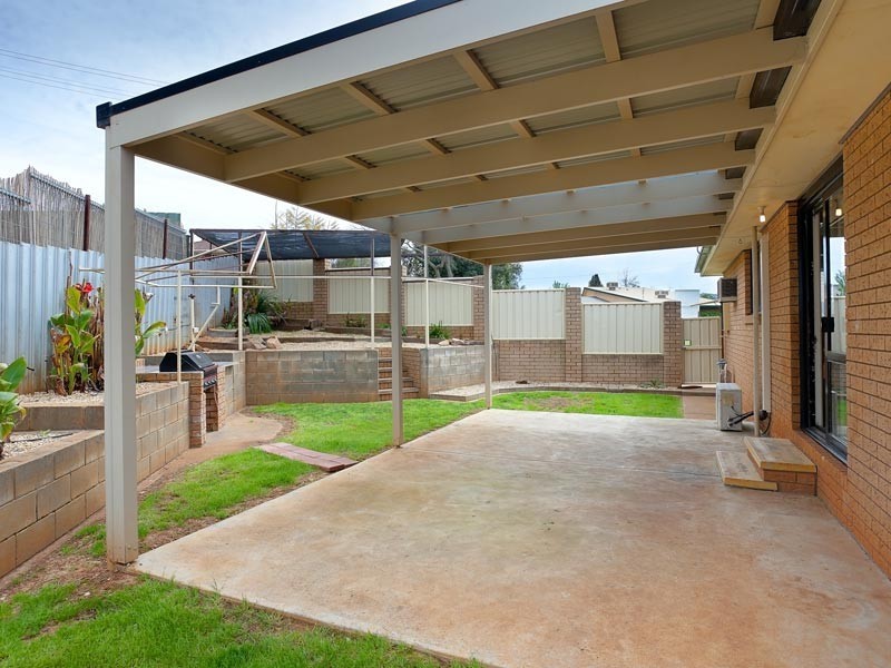 520 Munro Street, Hamilton Valley NSW 2641