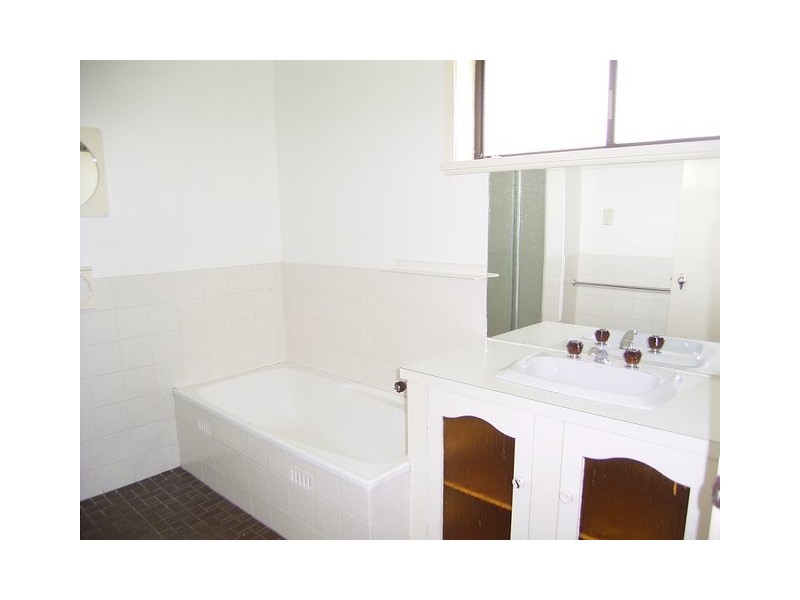 383 Dale Crescent, Lavington NSW 2641