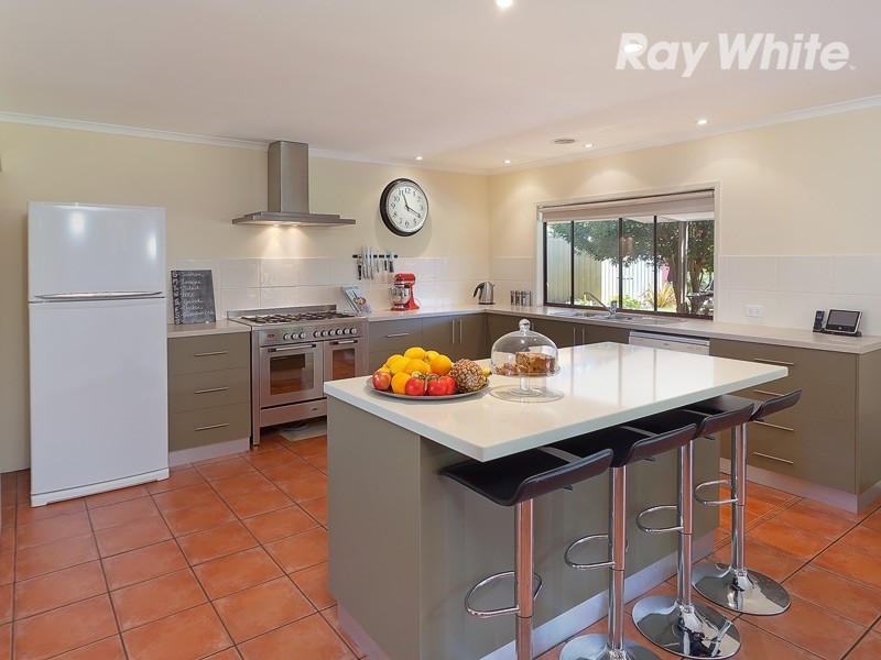 103 Hawkins Street, Howlong NSW 2643