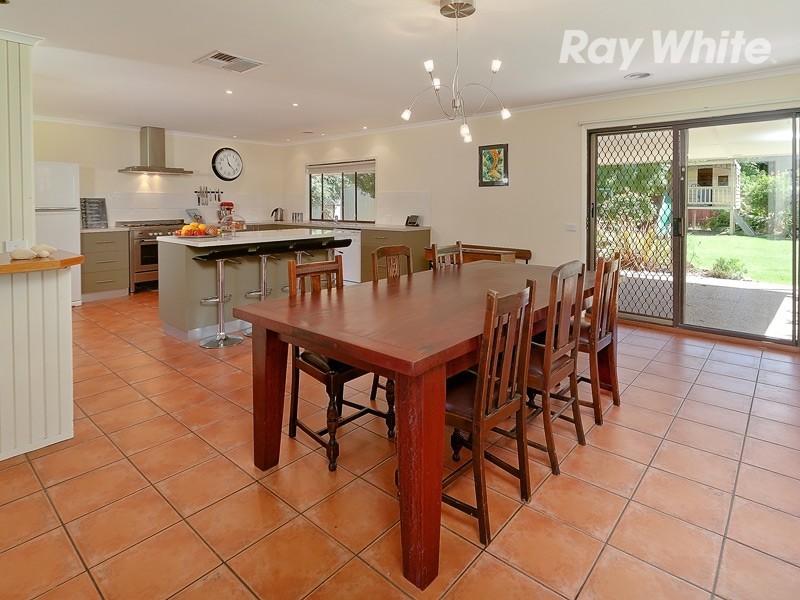 103 Hawkins Street, Howlong NSW 2643