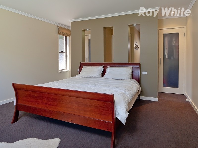 103 Hawkins Street, Howlong NSW 2643