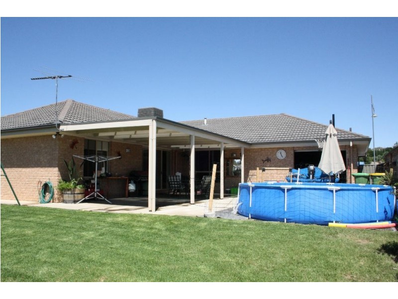 23 Swallow Street, Thurgoona NSW 2640