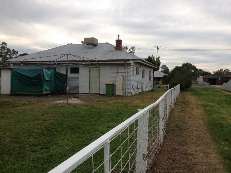 5 Wenke Street, Walla Walla NSW 2659