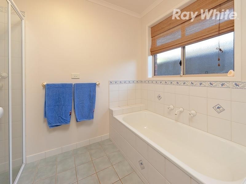 4 Percival Court, Albury NSW 2640