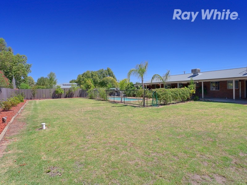 62  Townsend Street, Howlong NSW 2643