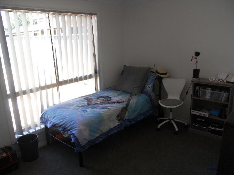 124 Sturt Street, Howlong NSW 2643