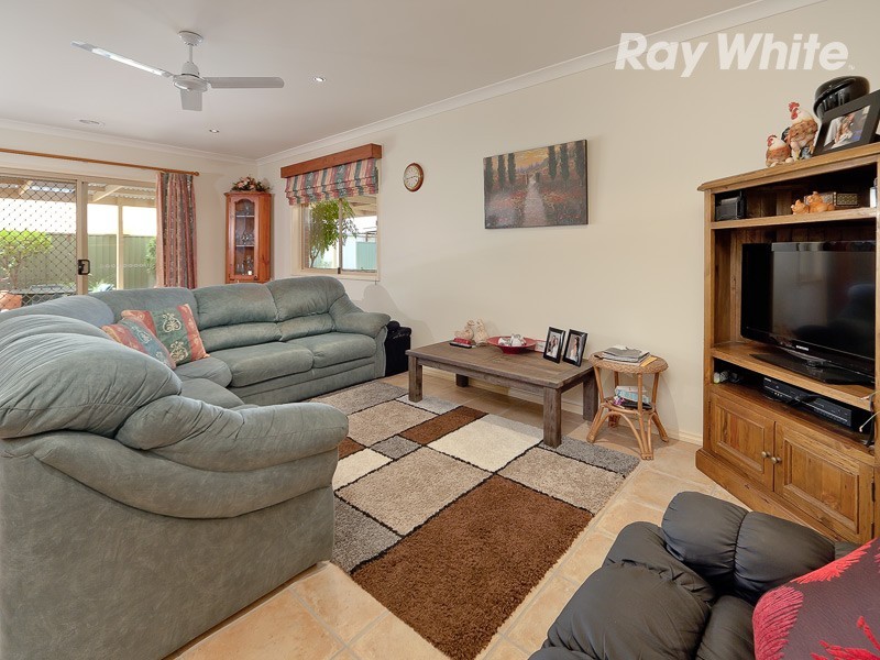 122 Pearce Street, Howlong NSW 2643