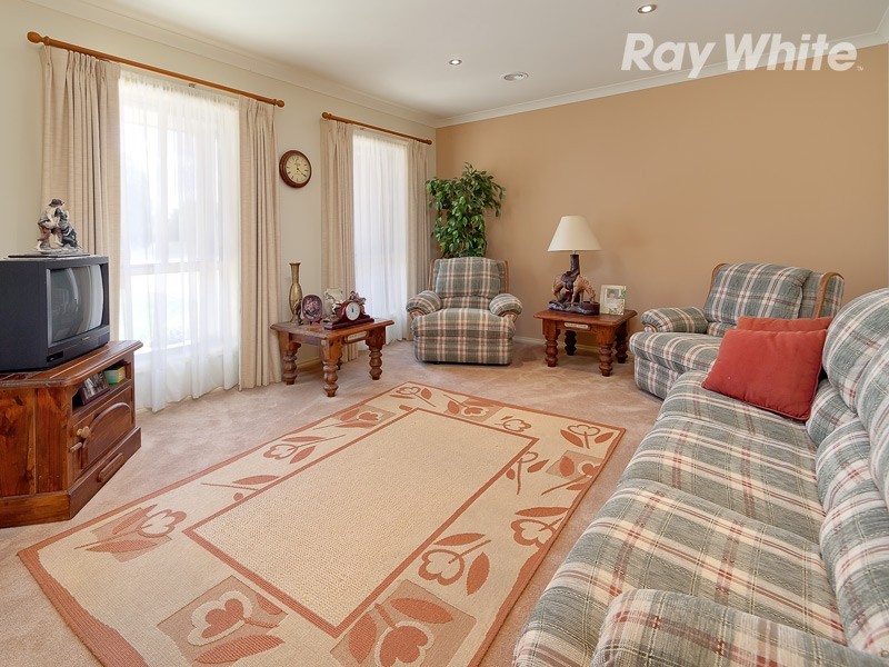 122 Pearce Street, Howlong NSW 2643