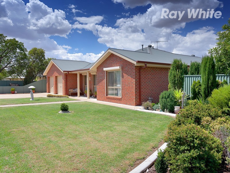 122 Pearce Street, Howlong NSW 2643