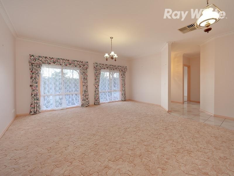 14 Chelsea Court, West Albury NSW 2640