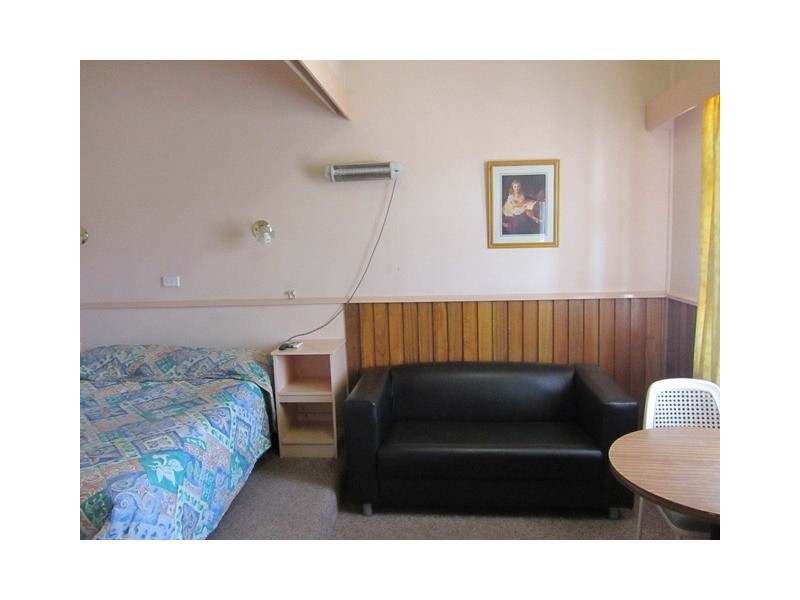 476 Wagga Road, Lavington NSW 2641