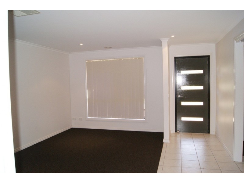 23 Dillagar Place, Springdale Heights NSW 2641