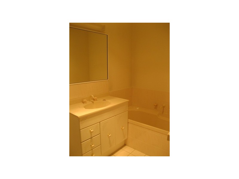 4/207 Cadell Street, East Albury NSW 2640