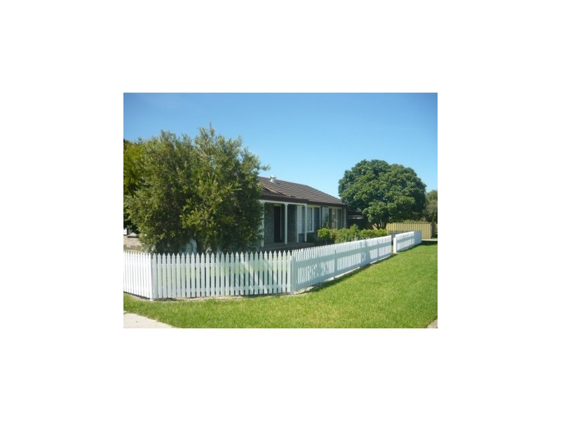 411 Douglas Road, Lavington NSW 2641