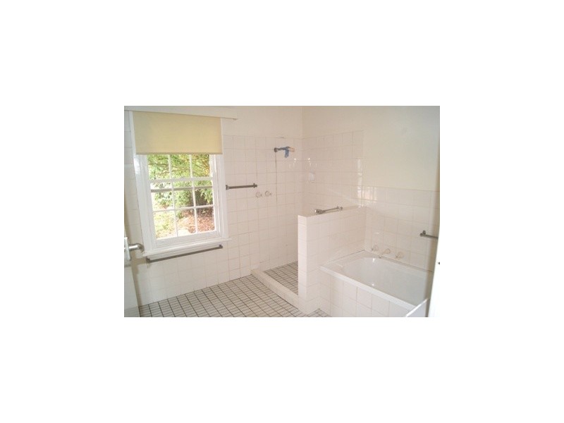 752 Kiewa Street, Albury NSW 2640