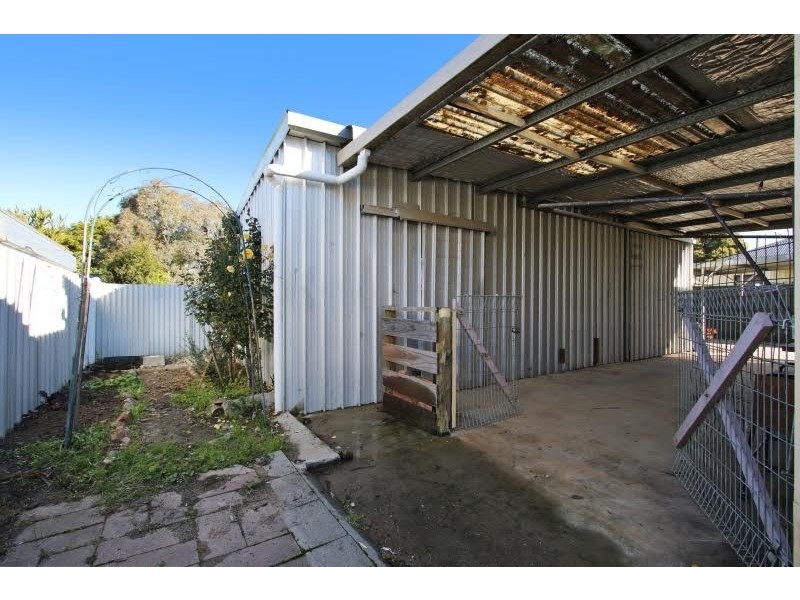 2/486 McKenzie Street, Lavington NSW 2641