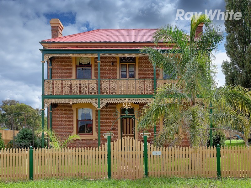 7 Coach Road, Gerogery NSW 2642