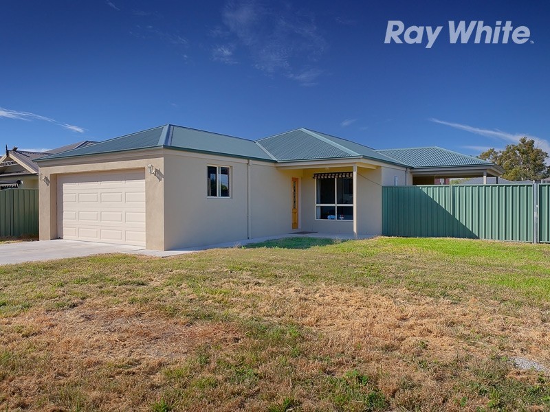 144 Kennedy Street, Howlong NSW 2643
