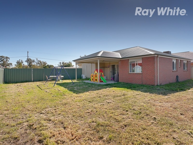 144 Kennedy Street, Howlong NSW 2643