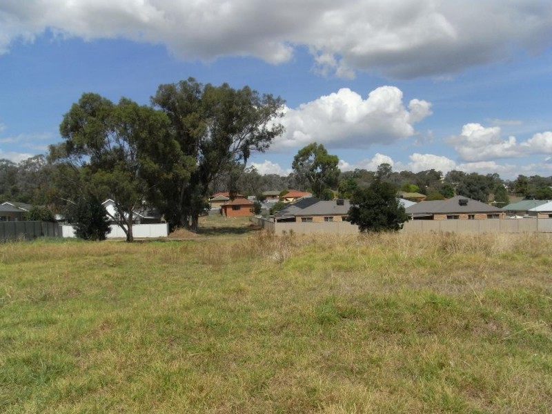6 Mulga Place, West Albury NSW 2640