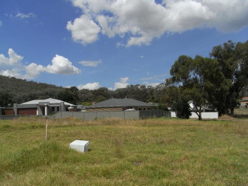 6 Mulga Place, West Albury NSW 2640