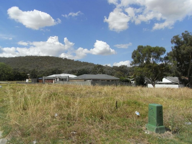 6 Mulga Place, West Albury NSW 2640