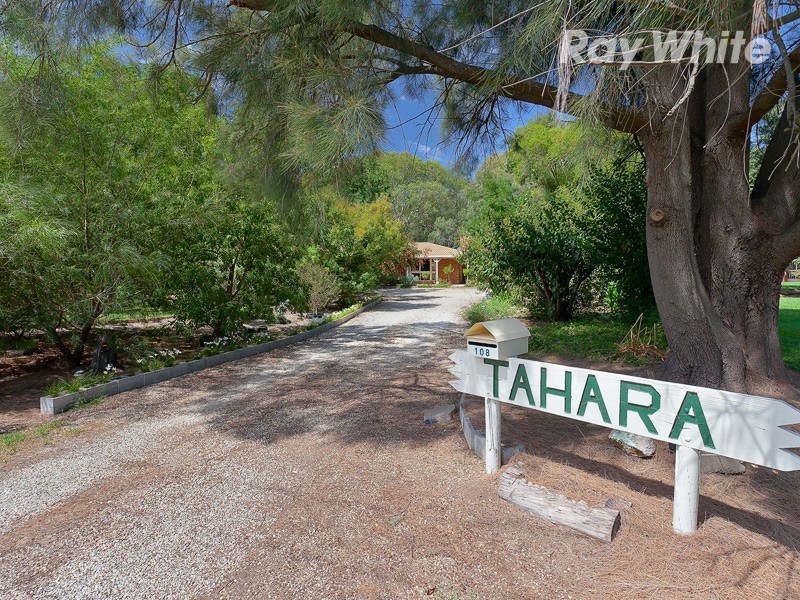 108 Short Street, Howlong NSW 2643