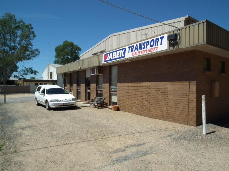 28 Hay Ave, Wangaratta VIC 3677