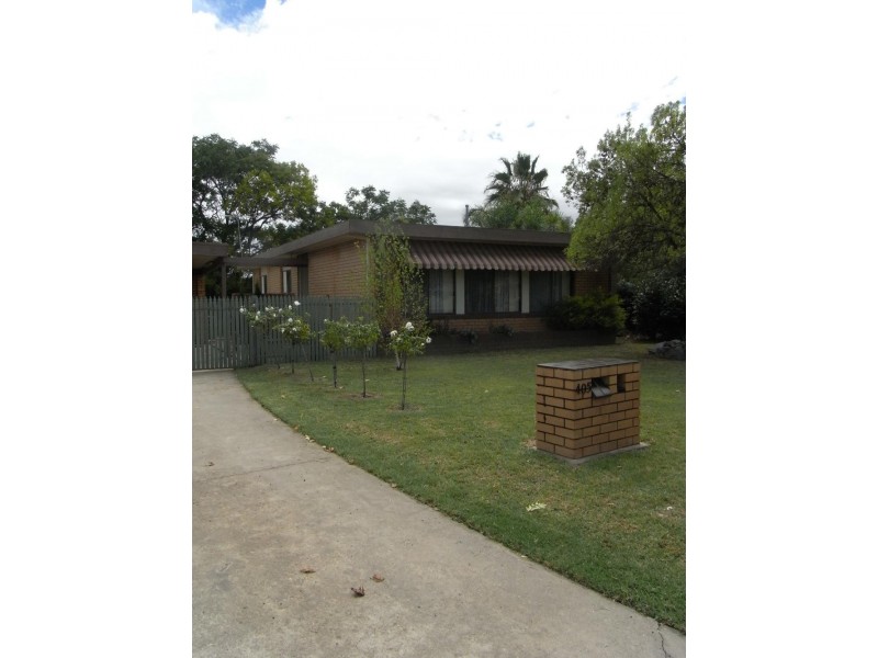 405 Dale Cres, Lavington NSW 2641