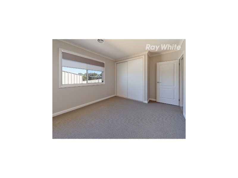 2 Ferrier Court, Thurgoona NSW 2640