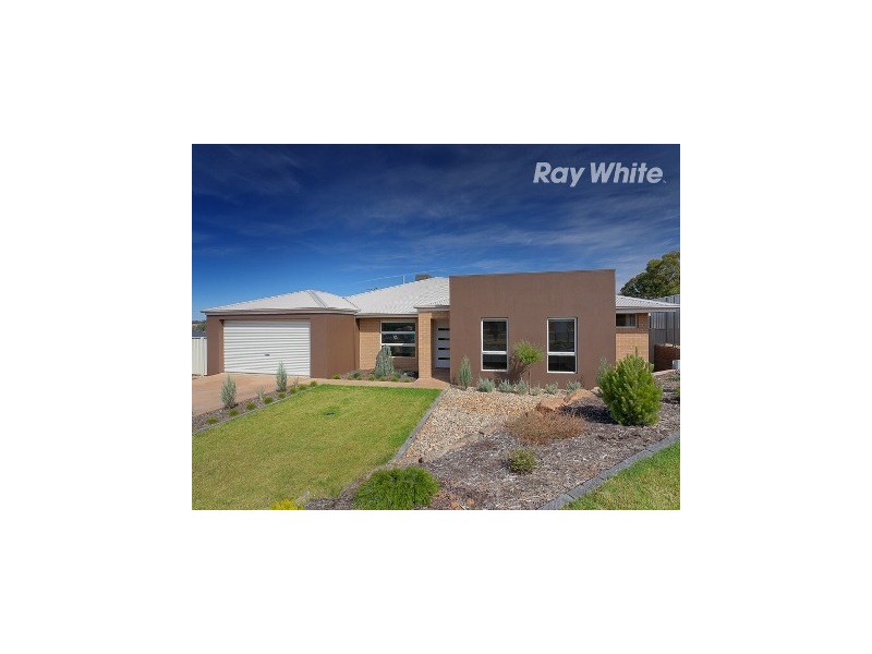 2 Ferrier Court, Thurgoona NSW 2640