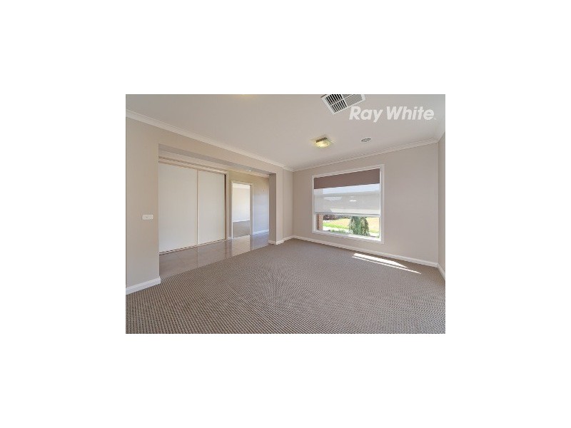 2 Ferrier Court, Thurgoona NSW 2640
