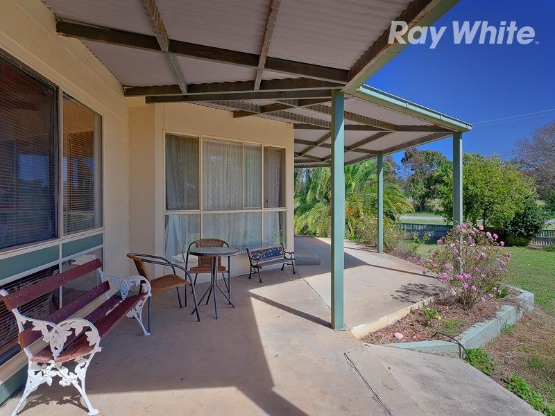 2 Jude Street, Howlong NSW 2643