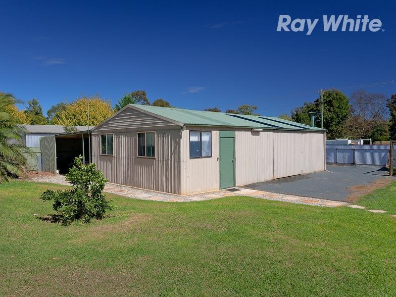 2 Jude Street, Howlong NSW 2643