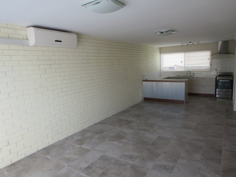 13/409 McDonald Road, Lavington NSW 2641