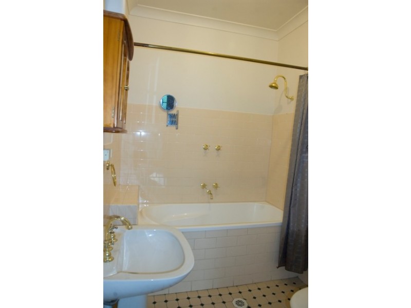 266 Olive Street, Albury NSW 2640