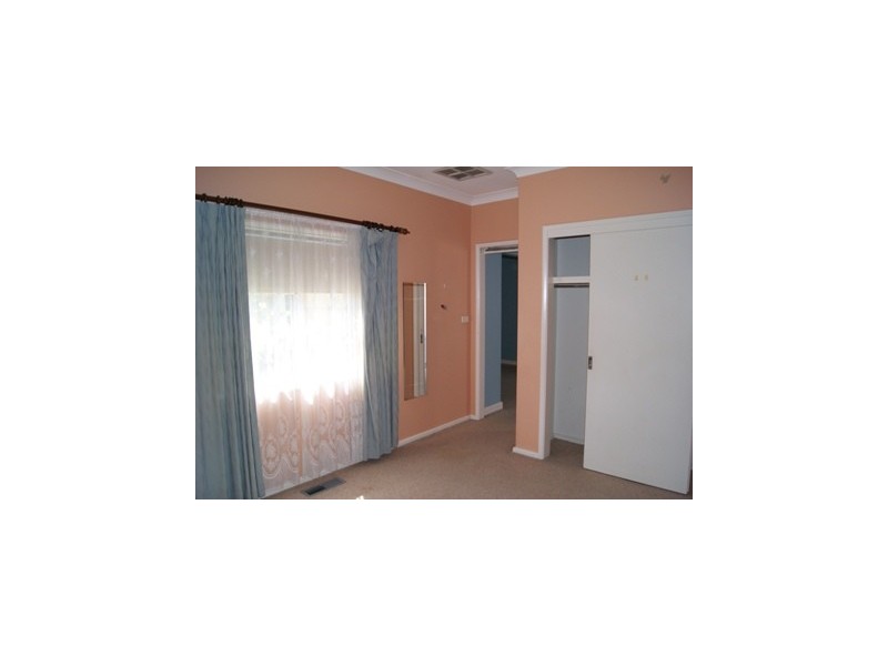 395 Solomon Street, West Albury NSW 2640