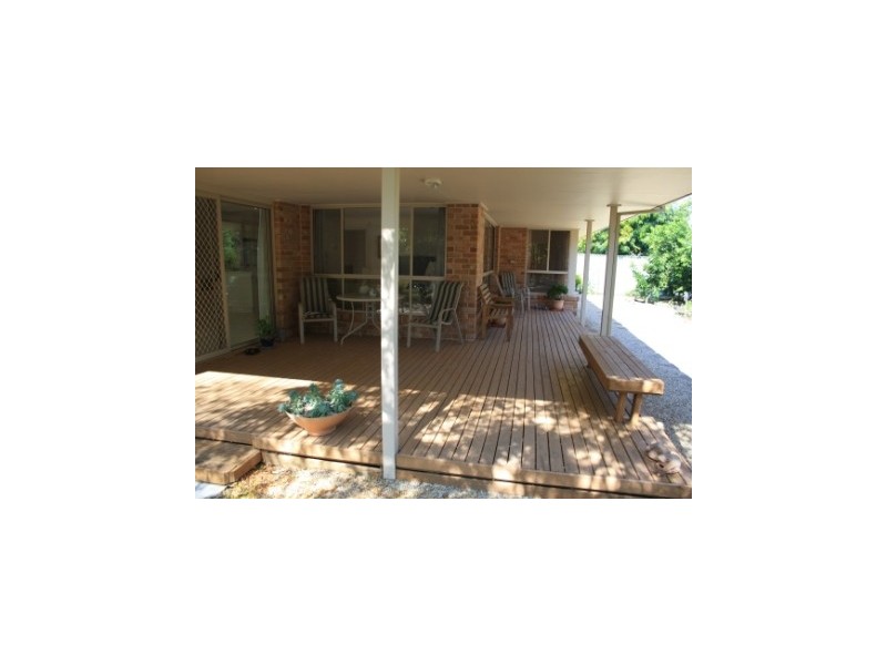 2 Hall Court, Howlong NSW 2643