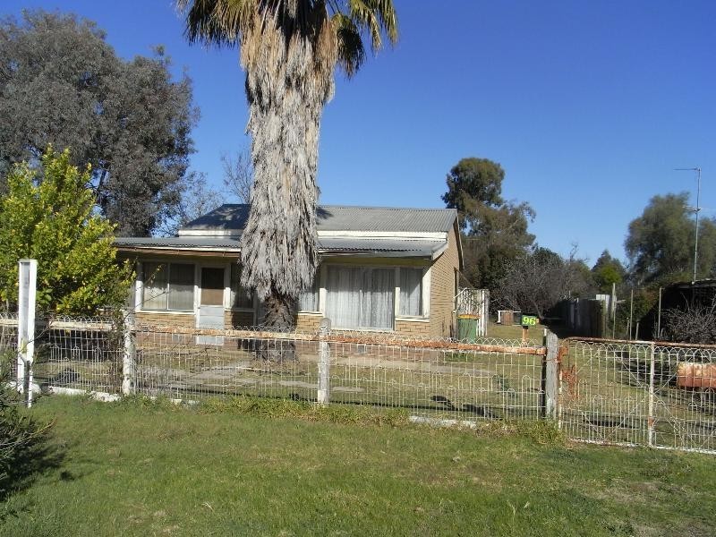 96 Pell Street, Howlong NSW 2643
