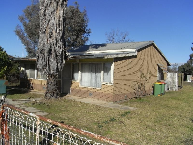 96 Pell Street, Howlong NSW 2643