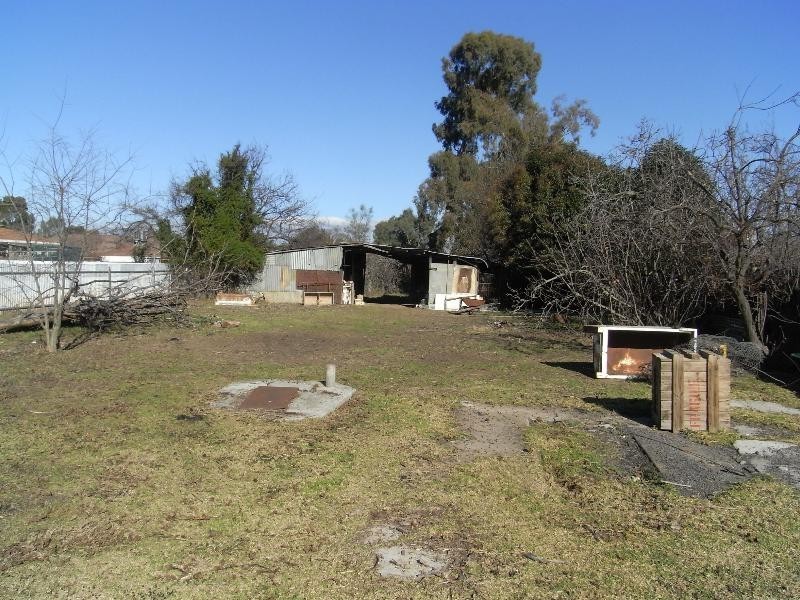 96 Pell Street, Howlong NSW 2643