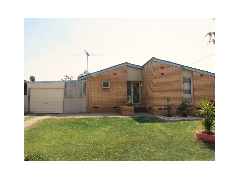 294 Balston Street, Lavington NSW 2641