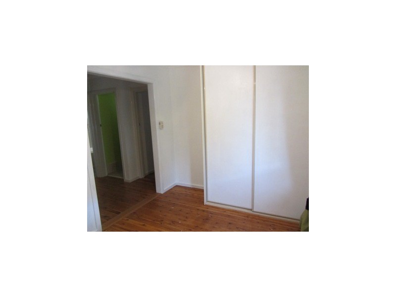 1/428 Strang Place, Lavington NSW 2641