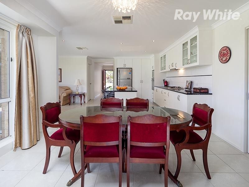 87 Read Street, Howlong NSW 2643