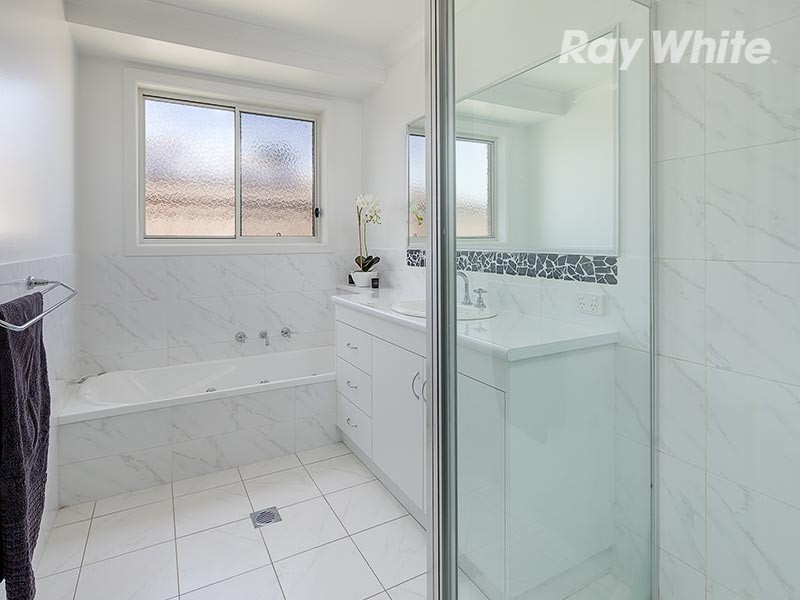 87 Read Street, Howlong NSW 2643